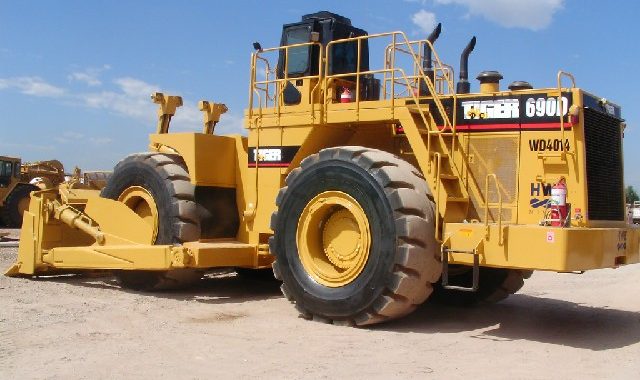cat wheel dozer for rent